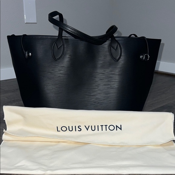 Louis Vuitton Black Tote Bag - Picture 1 of 8